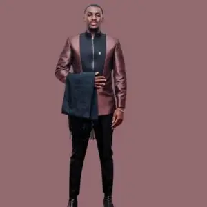Costume deux pièces : veste indienne bi-matière rouille et noir accessoirisée d’une écharpe en Landy noir et son pantalon noir assorti